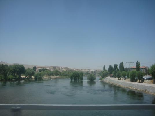the red river separates Avanos from the rest of cappadocia